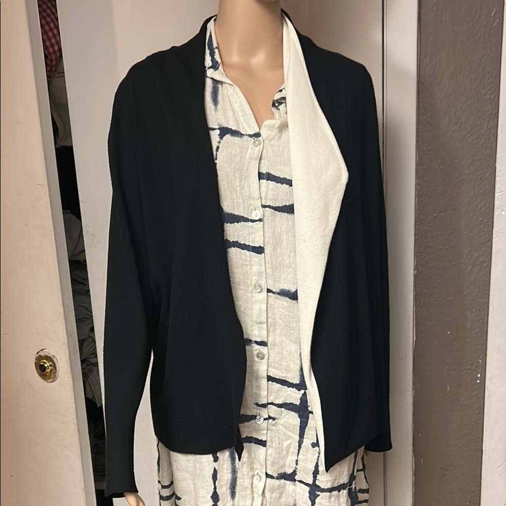 Lafayette 148 New York Black and Cream Open Front Blazer